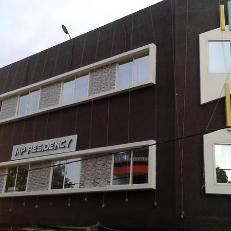 乌贾因 Mp Residency酒店 外观 照片